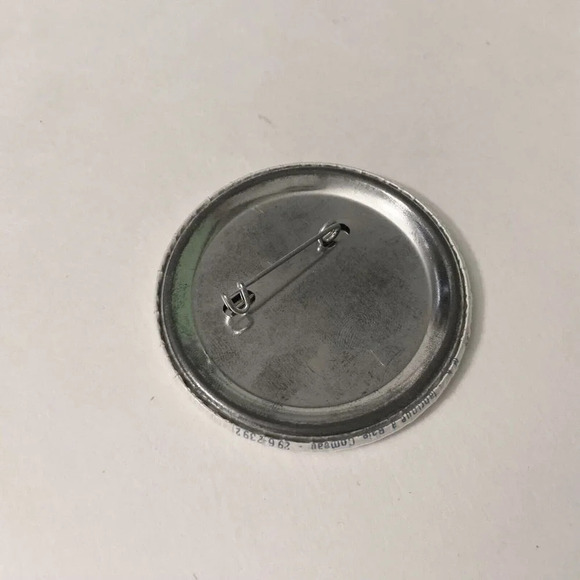 Vintage Karate Pin Back Button Pointe Lebel French Quebec - Picture 3 of 12